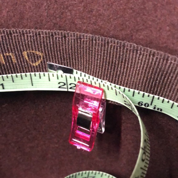 Liz Claiborne brown wool hat. - Picture 7 of 7